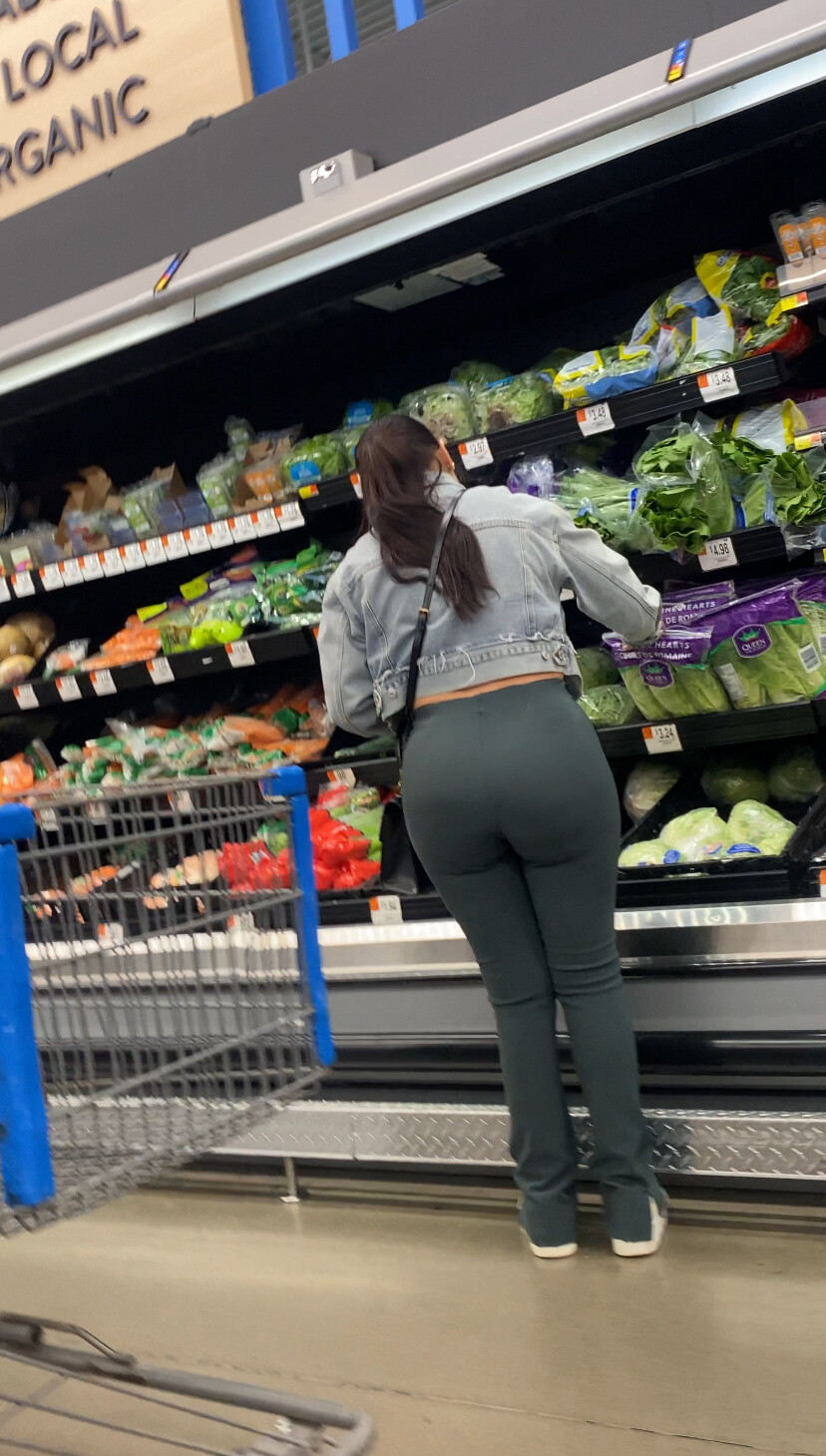 Fine thick latina (oc) - Spandex, Leggings & Yoga Pants - Forum